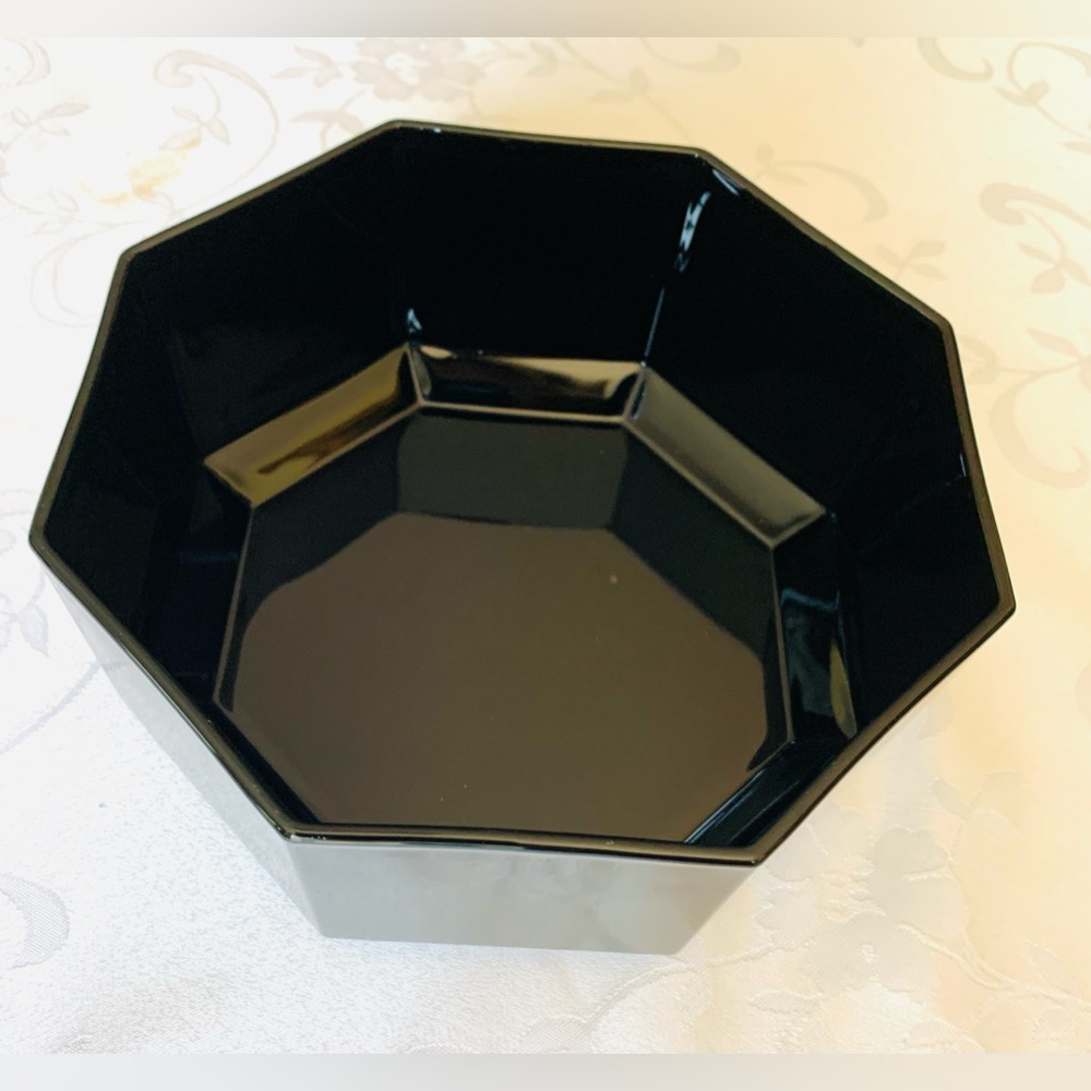 Vintage Arcoroc France Octime glossy black glass bowl 17 cm 7” in octagon shaped